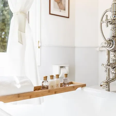 Apartment La Casa Di Hubert De Givenchy - Dimora Italia