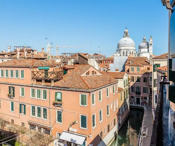La Casa Di Hubert De Givenchy - Dimora Italia Lägenhet Venedig